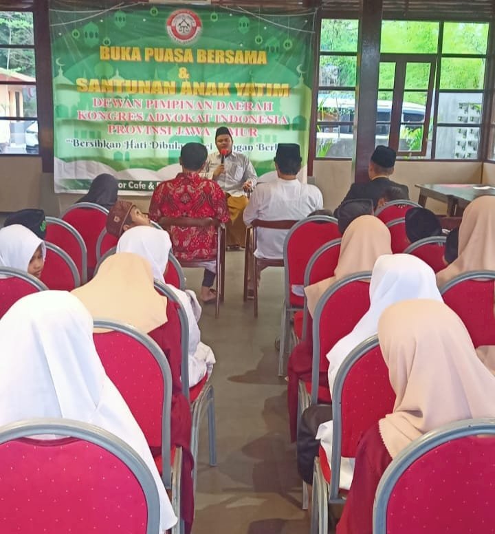 DPD KAI Jatim Buka Bersama dan Santunan Anak Yatim
