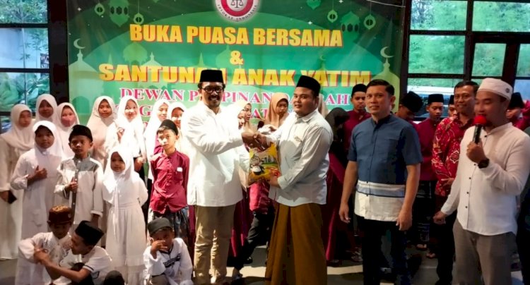 DPD KAI Jatim Buka Bersama dan Santunan Anak Yatim