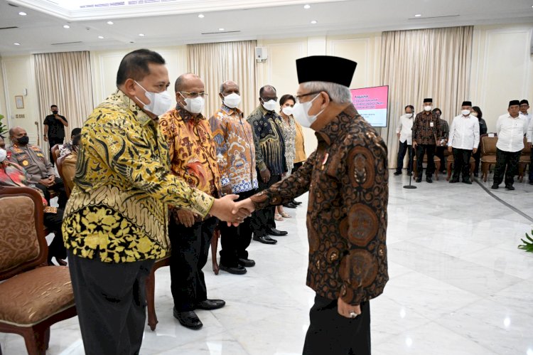 Wapres Kukuhkan Enam Anggota BP3OKP, Sampaikan Empat Instruksi Khusus