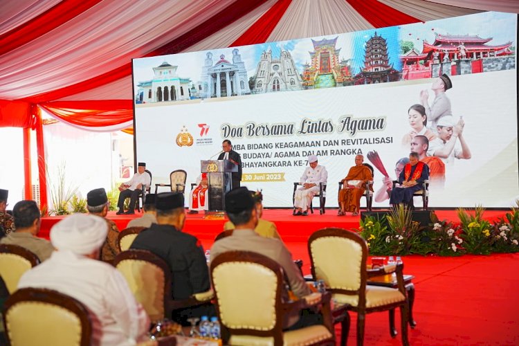Gelar Doa Bersama Lintas Agama, Kapolri: Keberagaman Modal Menjaga Persatuan - Kesatuan