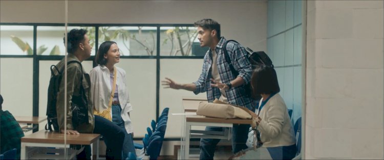Film “Ketika Berhenti di Sini” Rekor Menembus 1 Juta Penonton