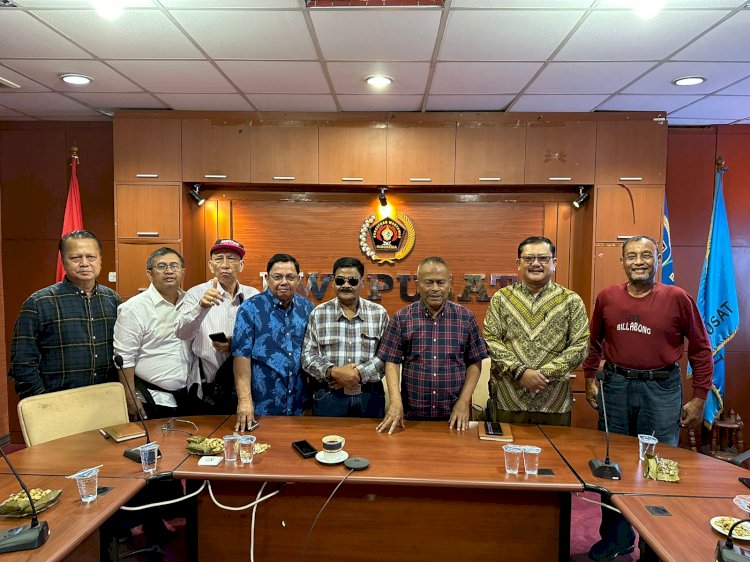 Kamis 24 Agustus 2023 Ketua PWI Pusat  Hadiri Anugerah MHT 2023