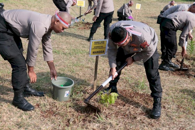Perbaiki Kualitas Udara Jakarta, Polda Metro Jaya Gencar Penanaman Pohon
