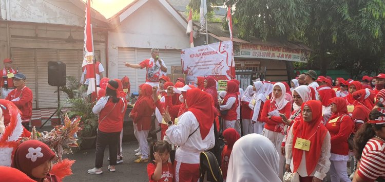 Perayaan HUT RI ke-78, Ratusan Warga RW 015 Ikuti Lomba Jalan Sehat dan Sebanyak 550 Kupon Doorprize Dibagikan