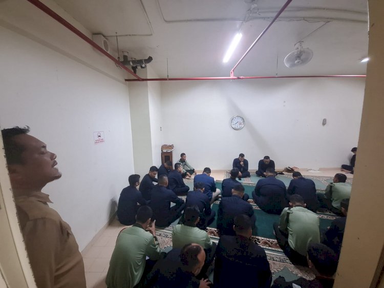 Petugas Pamdal Setwan DPRD DKI Jakarta Tiap Pekan Adakan Pengajian Yasinan dan Kajian Agama Islam