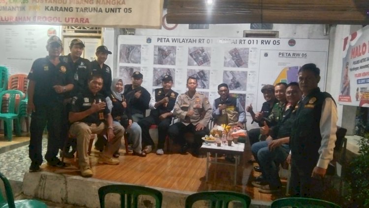 Polres Jaksel dan Polsek Kebayoran Lama Sambangi Sekretariat RW 05 GU, Warga Masyarakat Berikan Apresiasi