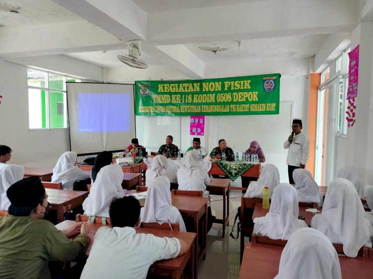 Penyuluhan Bela Negara kepada Siswa SMK Melalui Non Fisik TMMD Ke 118 Kodim 0508/Depok