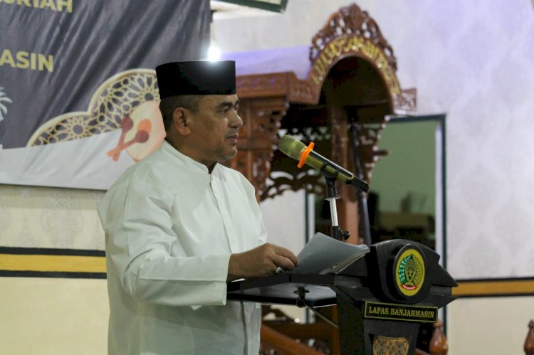Kakanwil Kemenkumham Kalsel Serahkan Remisi Secara Simbolis