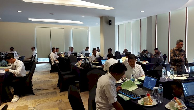 Asisten III Setdaprov Riau Buka UKW Gratis dari PWI Pusat