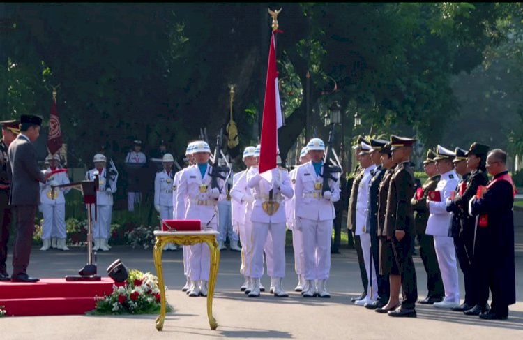 Michael Josua, Perwira Remaja Polri Pertama dan Satu-satunya Penganut Konghucu dilantik Presiden Jokowi
