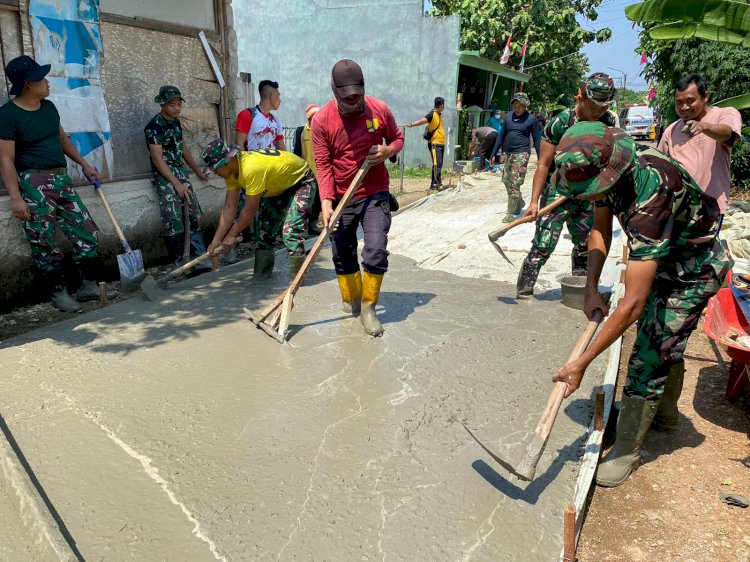 TMMD Ke-121 Kota Depok, Terus Menyelesaikan Pengecoran di Jalan H. Ismat