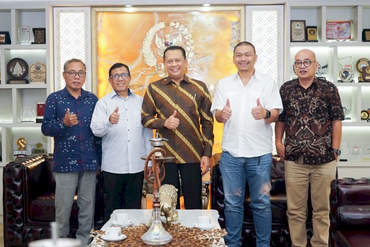 Terima Ketua Umum dan Pengurus PWI Pusat, Ketua MPR Dorong Peningkatan Kompetensi dan Profesionalitas Wartawan
