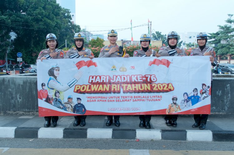 Gabungan Polwan Mabes Polri Dan Polda Metro Gelar Aksi Simpatik Di HUT Ke-76