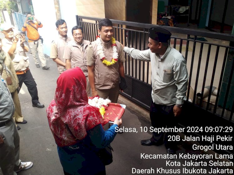 RW 06 Grogol Utara Adakan Giat Bank Sampah
