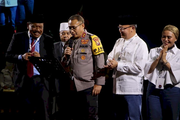 Sambut Pilkada Damai, Kapolda Bengkulu Ajak Paslon Nyanyi Bareng Saat Pengundian Nomor Urut