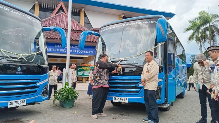 UMBY Launching Bus Kampus dan Resmikan Ruang Teater