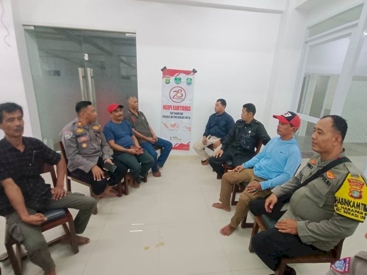 Ngopi Kamtibmas, Polsek Bekasi Utara Jalin Kemitraan dengan Warga Harapan Baru, menuju Pilkada damai