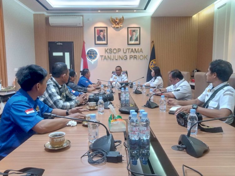 Bangun Sinergitas, PWI Pokja Wali Kota Jakarta Utara Audiensi Dengan KSOP Utama Tanjung Priok