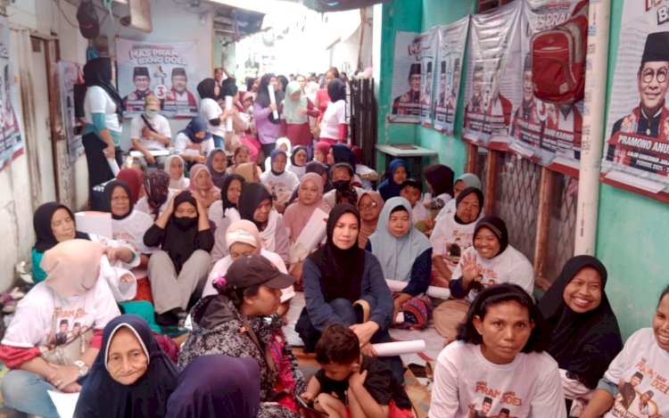 Bazar Beras Murah DPC Partai Hanura Jakbar Disambut Antusias Warga