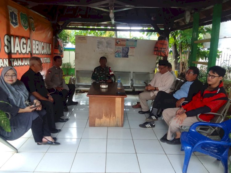 Polsek Grogol Petamburan Bersama Warga Tanjung Duren Utara Ciptakan Suasana Kondusif Jelang Pilkada