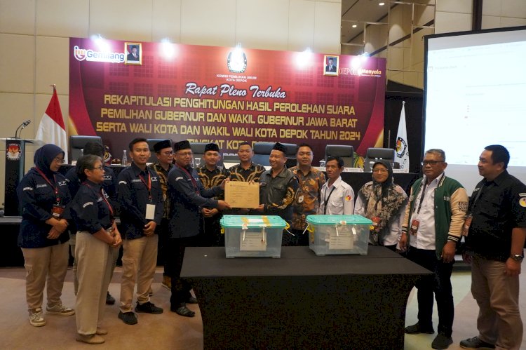 Rapat Pleno terbuka Rekapitulasi Hasil Penghitungan Perolehan Suara di Tingkat Kota Depok