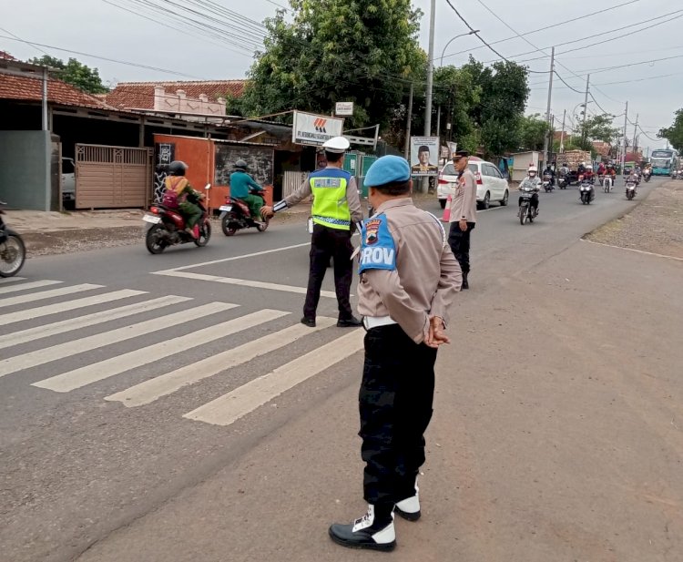 Propam Polres Pekalongan Melaksanakan Waskat Anggota