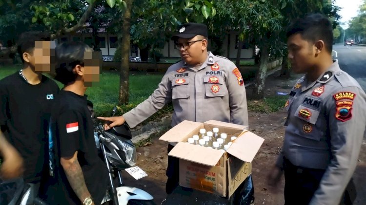 Puluhan Botol Miras Diamankan Sat Samapta Polres Pekalongan