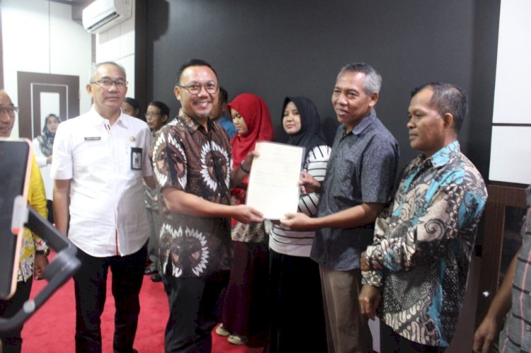 BPN Palangka Raya Bagikan Ribuan Sertifikat Elektronik Termasuk Pelaku UMKM dan Pelaku Usaha Perikanan