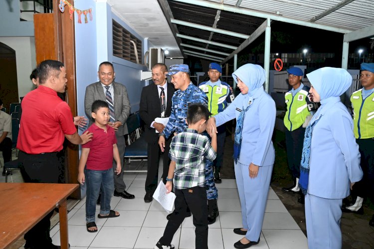 Danlanud, Ketua PIA Ardhya Garini Sampaikan Selamat Natal Kepada Umat Kristiani Keluarga Besar Lanud Husein Sastranegara