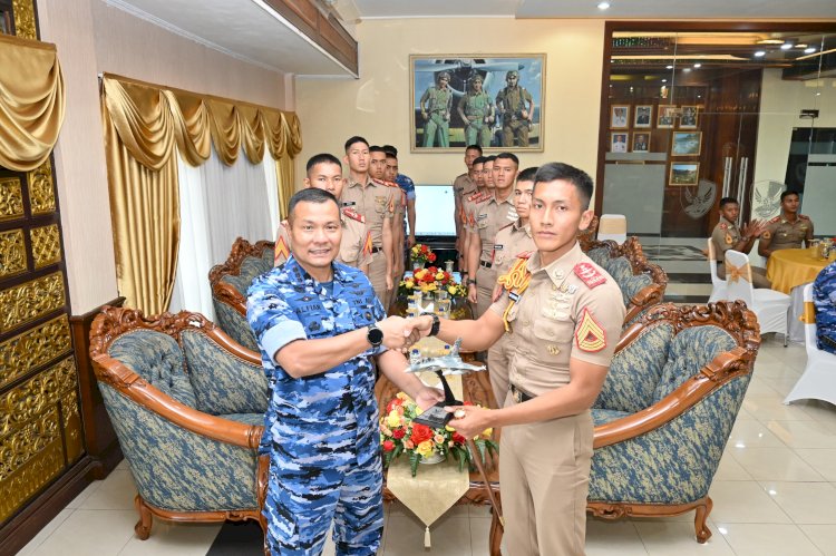 Audiensi Taruna AAU Momen Penting Memotivasi Taruna Mempersiapkan Diri Menghadapi Tantangan di Masa Depan