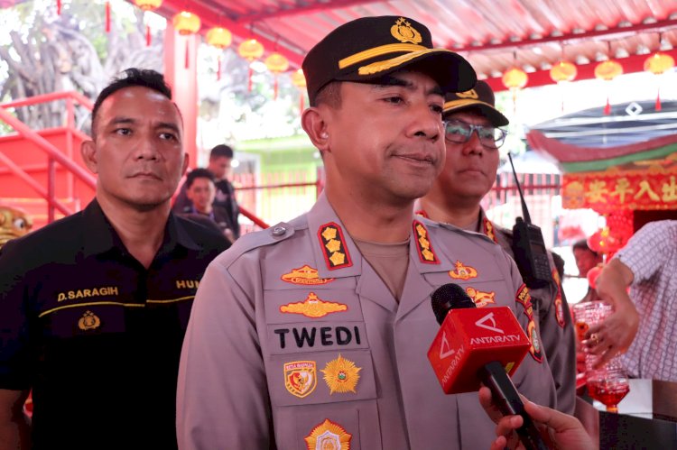 Jelang Imlek 2025, Polres Metro Jakbar Amankan 47 Vihara dengan Terjunkan 289 Personel