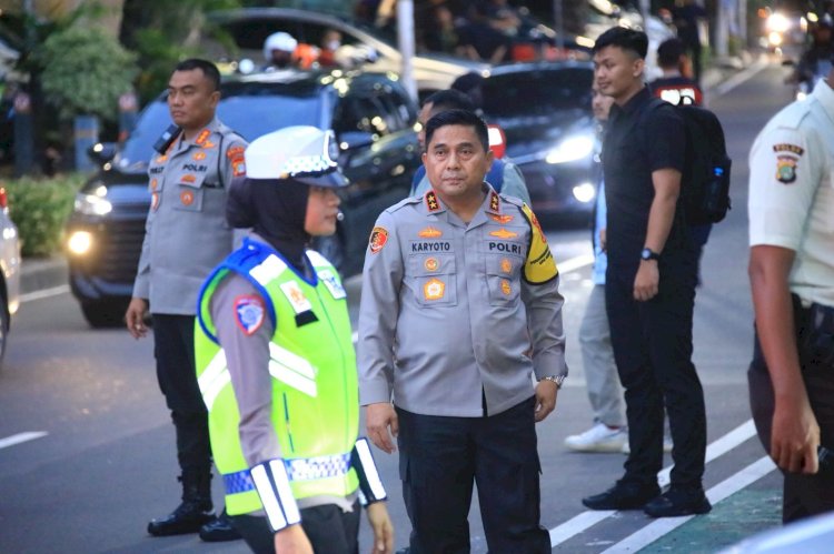 Kapolda Metro Jaya Tinjau Langsung Titik Kemacetan di Jakarta untuk Optimalkan Tim Urai Kemacetan