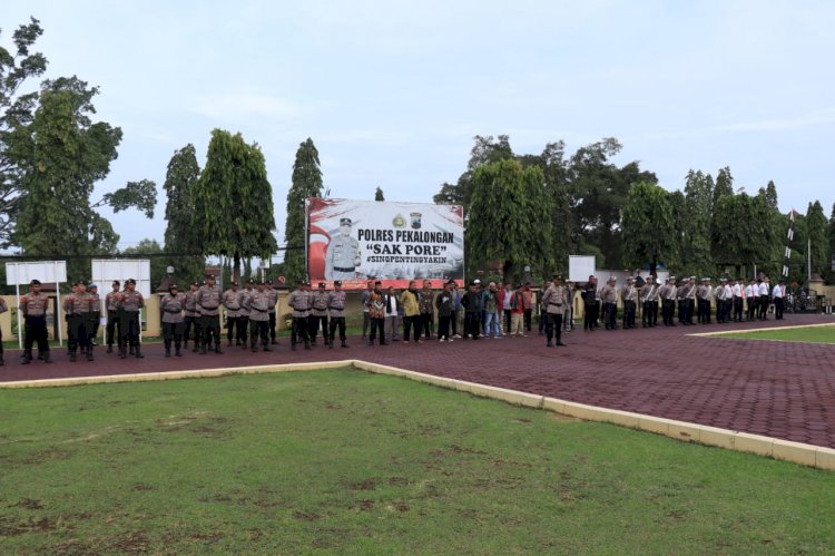 Kabag Ops Kompol M. Farid Amirullah, S.H., M.H Pimpin Apel Kasatkamling di Halaman Polres Pekalongan