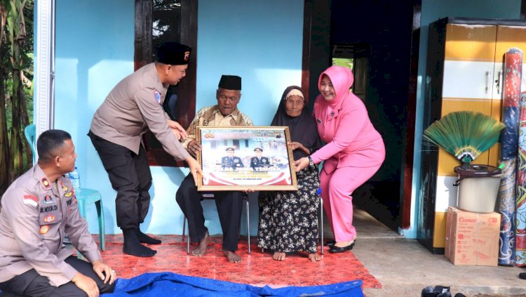 Kapolres Pekalongan Mengadakan Bedah Rumah dan Tasyakuran