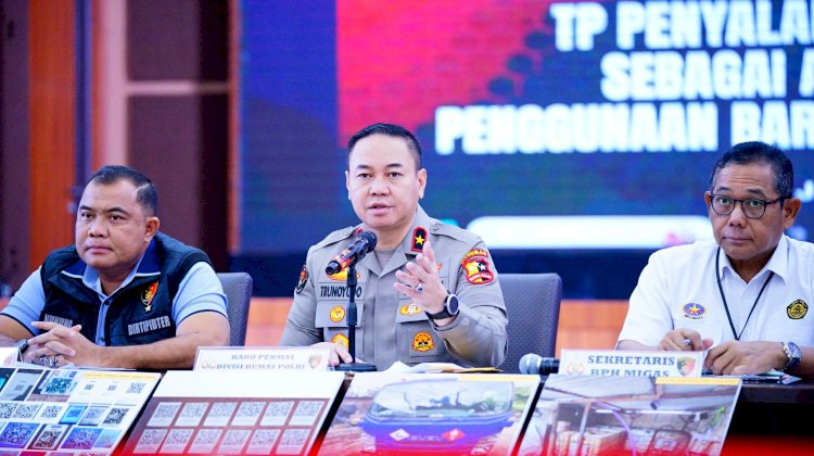 Bareskrim Polri Ungkap Kasus Penyalahgunaan BBM Bersubsidi di Jawa Timur dan Jawa Barat, Sita 16.400 Liter Solar Ilegal