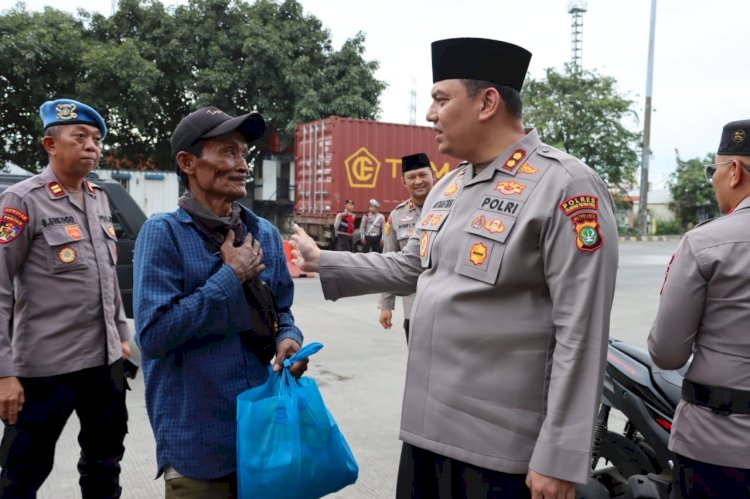 Buruh Pelabuhan Tanjung Priok Rasakan Manfaat Bakti Sosial Polri