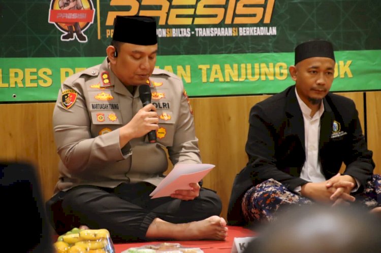 Kapolres Pelabuhan Tanjung Priok Bahagiakan Anak Yatim Piatu