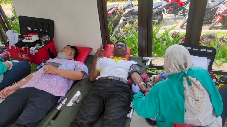 Jelang Sambut HUT RI ke 78, Ratusan Warga Perumahan Savia Ciater Lakukan Donor Darah