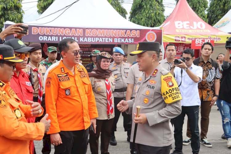 Kapolda Metro Jaya Tinjau Pos Pelayanan terpadu di Kedung Waringin Bekasi, Pastikan Kelancaran Pemudik