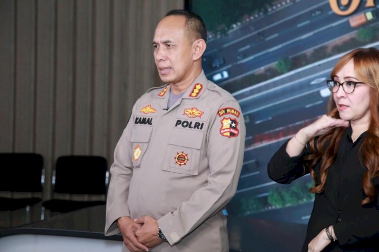 Polri Tindak Lanjuti Lonjakan Kendaraan di Gerbang Tol Selama Operasi Ketupat 2025