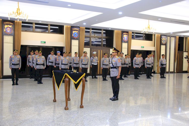 Pelantikan Astamaops Kapolri, Komjen Pol Imam Sugianto Serah Terima Jabatan kepada Irjen Pol Akhmad Wiyagus
