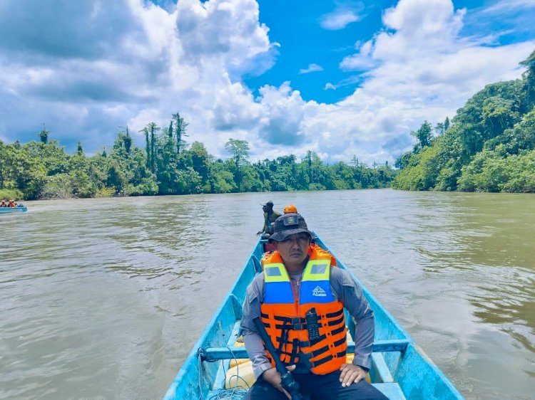 Polri, TNI dan Basarnas Melakukan Pencarian Iptu Tomi Samuel Marbun di Sungai Rawara Hingga Kampung Yakora Teluk Bintuni