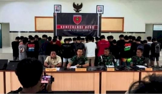 Kapendam XIV/Hasanuddin Kolonel Arm Gatot Awan Febrianto, S.Sos., M.Han: Tim Khusus Gabungan Intelijen Kodam XIV/Hasanuddin Ungkap Penipuan Skala Besar Passobis.