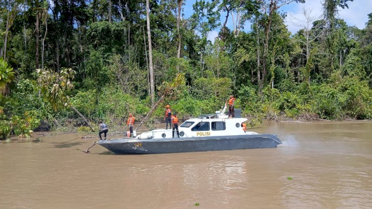 Tantangan Hutan dan Sungai Papua Barat Dihadapi Tim SAR