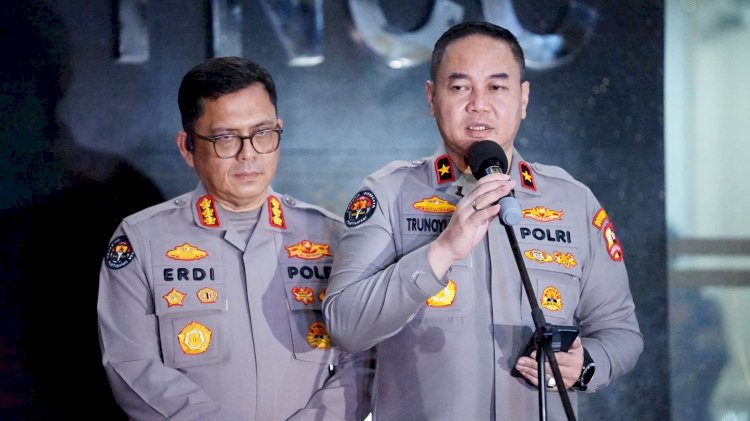 Satgas AB Moskona 2025 Selamatkan Ketua Komnas HAM Papua Saat Operasi Pencarian Iptu Tomi Marbun di Sungai Rawara