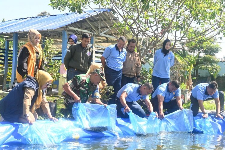 Danlanud Husein Sastranegara: Budidaya Ikan Nila Memberikan Kontribusi Positif Kepada Masyarakat Sekitar