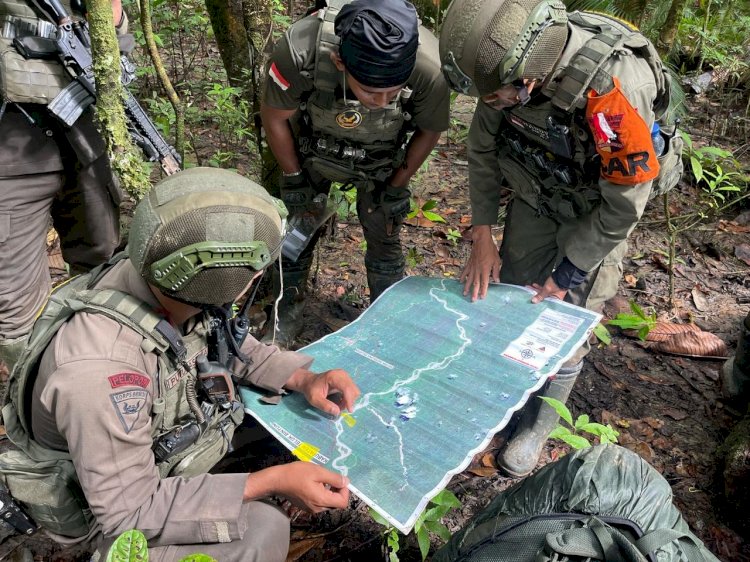 Penyisiran Zona Merah oleh SAR Korps Brimob Polri di Lokasi Hilangnya Iptu Tomi Marbun