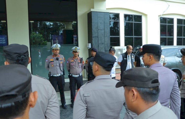 Kapolres Metro Bekasi Perintahkan Kabag Ops Pimpin Apel Patroli Preventif Ops Berantas Jaya 2025