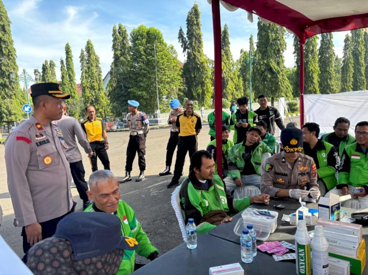 Polres Pekalongan Gelar bakti Kesehatan Gratis Untuk Pengemudi Ojek