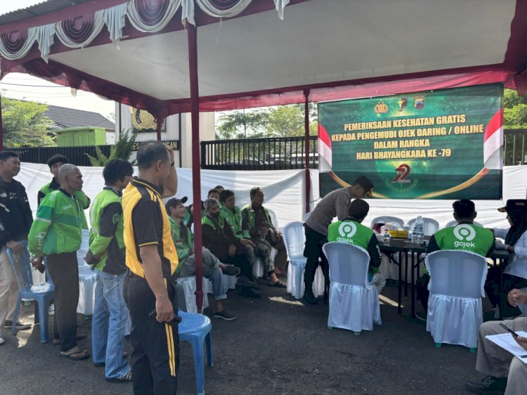 Polres Pekalongan Gelar bakti Kesehatan Gratis Untuk Pengemudi Ojek